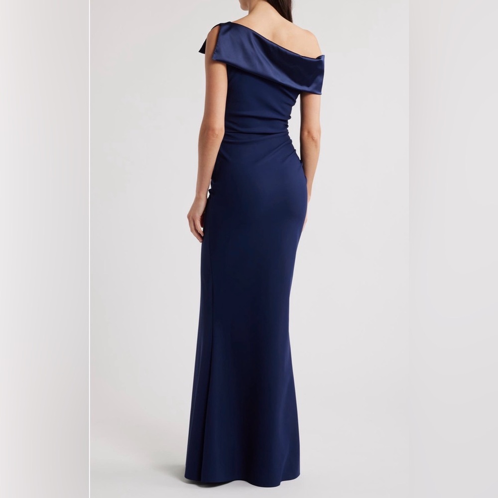 NEW Chiara Boni La Petite Robe Koppany Ruched Off the Shoulder Gown Sz 42 US 6 - Picture 2 of 11